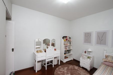 Casa à venda com 220m², 3 quartos e 1 vagaQuarto 2