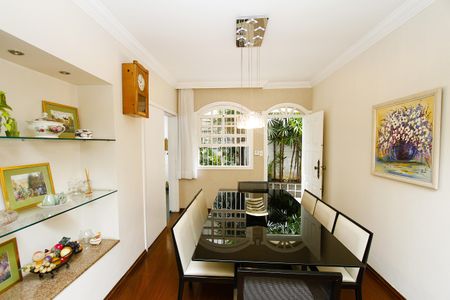 Casa à venda com 220m², 3 quartos e 1 vagaSala de Jantar