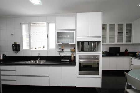 Casa à venda com 220m², 3 quartos e 1 vagaCozinha