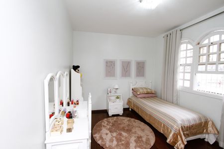 Casa à venda com 220m², 3 quartos e 1 vagaQuarto 2