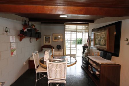 Casa à venda com 220m², 3 quartos e 1 vagaQuarto 4