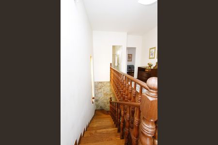 Casa à venda com 220m², 3 quartos e 1 vagaEscada