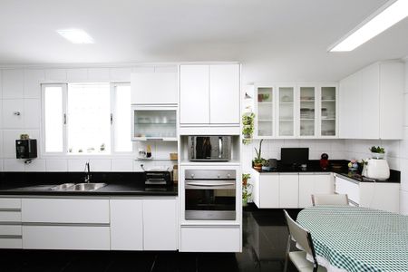 Casa à venda com 220m², 3 quartos e 1 vagaCozinha