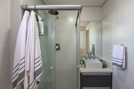 Apartamento para alugar com 105m², 2 quartos e 2 vagas Apartamento para alugar com 105m², 2 quartos e 2 vagasBanheiro da Suíte