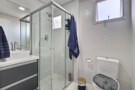 Apartamento para alugar com 105m², 2 quartos e 2 vagas Apartamento para alugar com 105m², 2 quartos e 2 vagasBanheiro