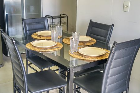 Apartamento para alugar com 105m², 2 quartos e 2 vagas Apartamento para alugar com 105m², 2 quartos e 2 vagasCozinha