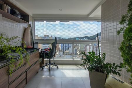 Apartamento para alugar com 105m², 2 quartos e 2 vagas Apartamento para alugar com 105m², 2 quartos e 2 vagasSacada