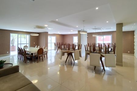 Apartamento para alugar com 105m², 2 quartos e 2 vagas Apartamento para alugar com 105m², 2 quartos e 2 vagasÁrea comum - Salão de festas