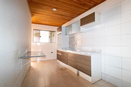 Casa para alugar com 64m², 3 quartos e 1 vaga Casa para alugar com 64m², 3 quartos e 1 vagaCozinha - Armários