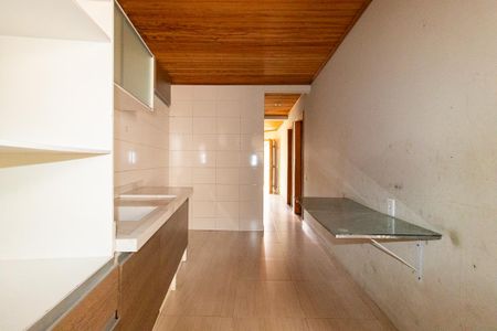 Casa para alugar com 64m², 3 quartos e 1 vaga Casa para alugar com 64m², 3 quartos e 1 vagaCozinha - Armários