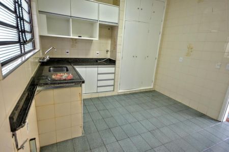 Casa à venda com 221m², 3 quartos e 3 vagasFoto 21