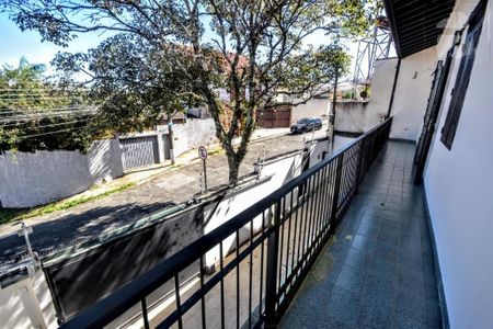 Casa à venda com 221m², 3 quartos e 3 vagasFoto 04
