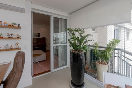 Apartamento à venda com 136m², 3 quartos e 2 vagasEscritório