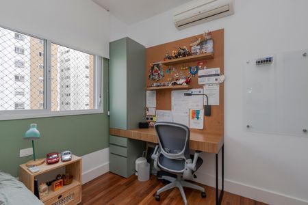 Apartamento à venda com 136m², 3 quartos e 2 vagasSuíte 2