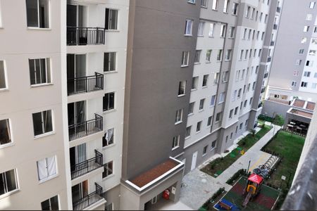 Apartamento para alugar com 38m², 2 quartos e sem vagaDetalhe - Vista da Varanda da Sala
