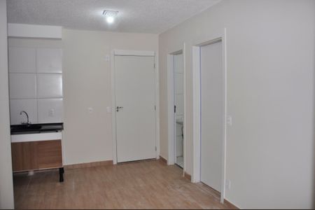 Apartamento para alugar com 38m², 2 quartos e sem vagaDetalhe - Sala