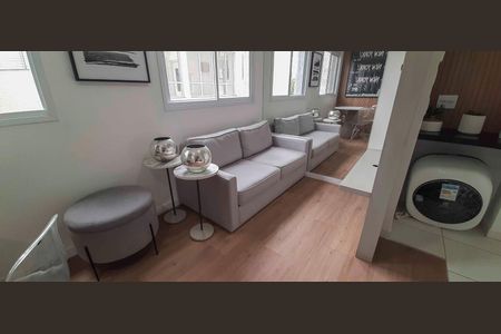 Apartamento para alugar com 37m², 2 quartos e sem vaga