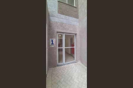 Apartamento para alugar com 37m², 2 quartos e sem vaga Apartamento para alugar com 37m², 2 quartos e sem vagaFachada o Bloco