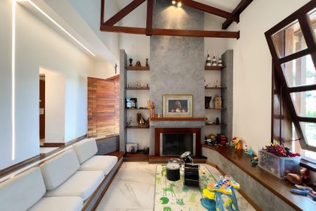 Casa de condomínio para alugar com 480m², 4 quartos e 3 vagas