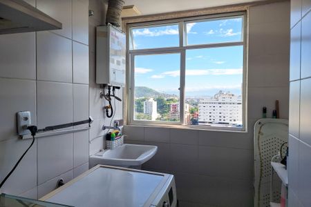 Apartamento à venda com 130m², 3 quartos e 1 vagaÁrea de Serviço