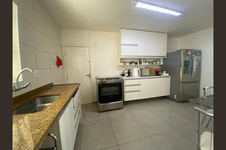 Apartamento à venda com 122m², 3 quartos e 1 vaga Apartamento à venda com 122m², 3 quartos e 1 vagaCozinha