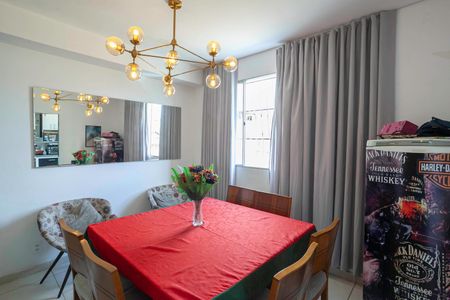 Sala 1 de apartamento para alugar com 3 quartos, 180m² em Arvoredo, Contagem