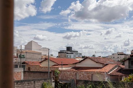 Sala 1 - Vista de apartamento para alugar com 3 quartos, 180m² em Arvoredo, Contagem