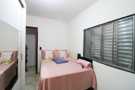 Casa à venda com 160m², 4 quartos e 2 vagasQuarto 2