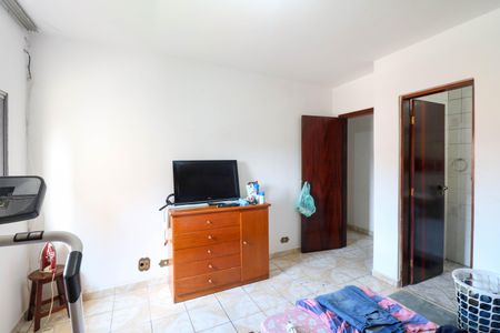 Casa à venda com 160m², 4 quartos e 2 vagasQuarto 1 Suíte