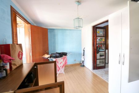 Casa à venda com 160m², 4 quartos e 2 vagasSala de TV