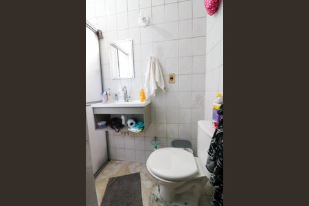 Casa à venda com 160m², 4 quartos e 2 vagasBanheiro