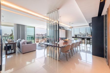 Apartamento à venda com 202m², 3 quartos e 5 vagasFoto 01