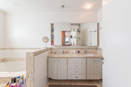 Apartamento à venda com 202m², 3 quartos e 5 vagasFoto 25