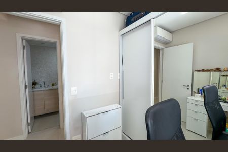 Apartamento à venda com 85m², 3 quartos e 2 vagasQuarto 3