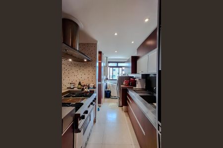 Apartamento à venda com 164m², 3 quartos e 3 vagasCozinha