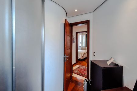 Apartamento à venda com 164m², 3 quartos e 3 vagasQuarto 2