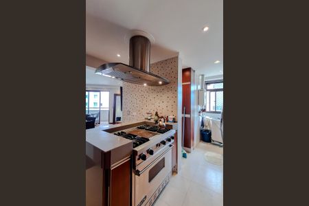 Apartamento à venda com 164m², 3 quartos e 3 vagasCozinha