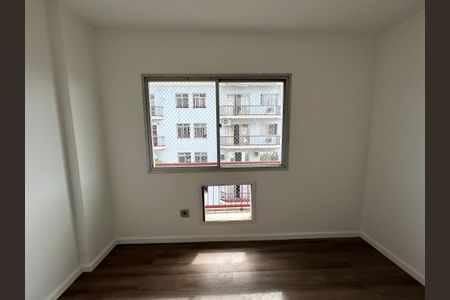Apartamento à venda com 69m², 2 quartos e 1 vagaQuarto 2