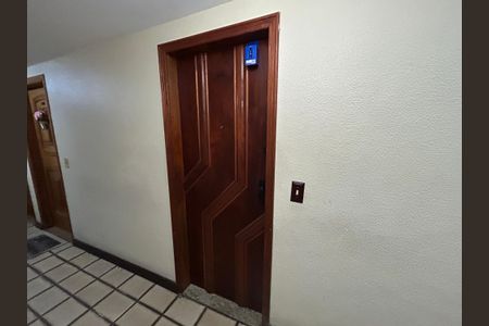 Apartamento à venda com 69m², 2 quartos e 1 vagaLockBox