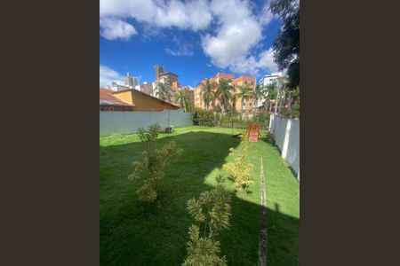 Apartamento à venda com 120m², 3 quartos e 2 vagasFoto 01