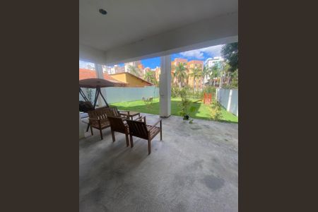 Apartamento à venda com 120m², 3 quartos e 2 vagasFoto 02