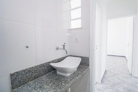 Apartamento para alugar com 58m², 2 quartos e sem vaga Apartamento para alugar com 58m², 2 quartos e sem vagaBanheiro