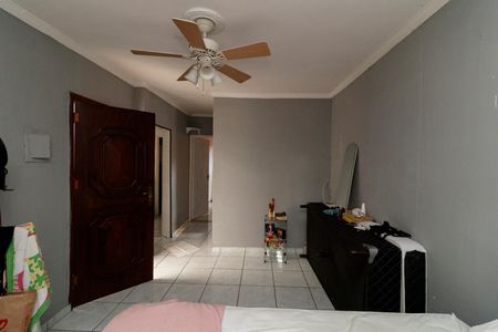 Casa à venda com 100m², 4 quartos e 1 vagaCasa 2 - Sala