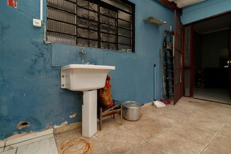 Casa à venda com 100m², 4 quartos e 1 vagaÁrea de Serviço 