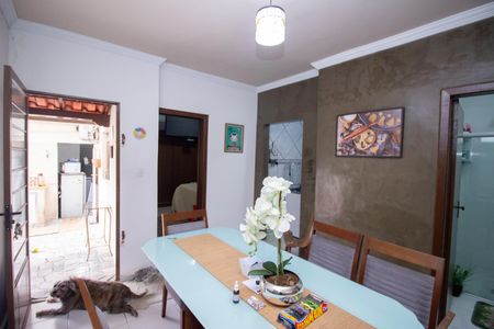 Casa à venda com 200m², 2 quartos e 1 vagaCopa