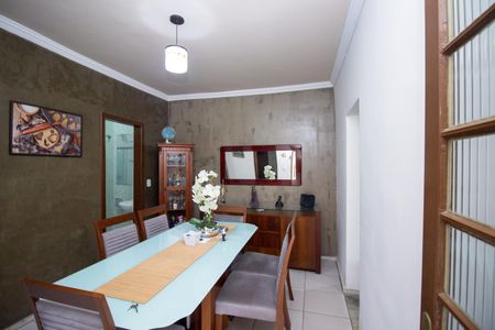 Casa à venda com 200m², 2 quartos e 1 vagaCopa