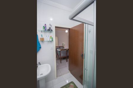 Casa à venda com 200m², 2 quartos e 1 vagaBanheiro Social