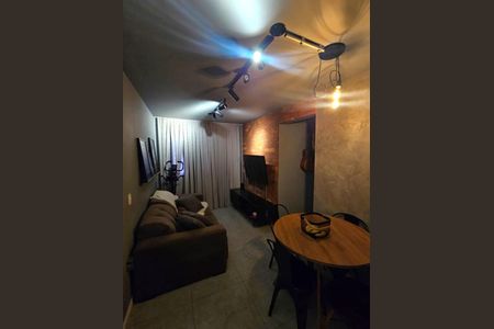 Apartamento à venda com 41m², 2 quartos e sem vaga Apartamento à venda com 41m², 2 quartos e sem vagaSala