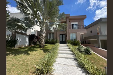 Casa de condomínio à venda com 498m², 3 quartos e 4 vagasFachada