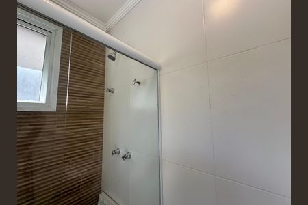 Casa de condomínio à venda com 498m², 3 quartos e 4 vagasBanheiro social